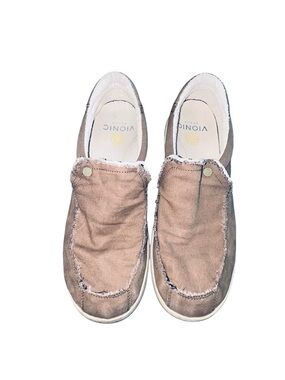 Vionic Men's Slip-On Loafers in Light Brown Canvas size 10 1/2